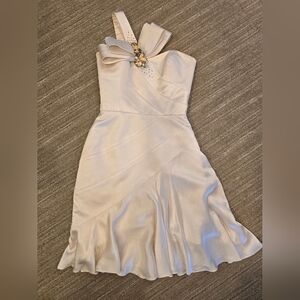 Dorian Ho Collection Elegant Cream Dress with Embellished Strap, Size 6